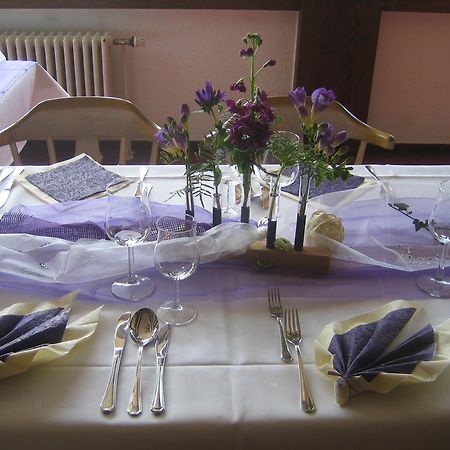 Landhotel Weinhaus Treis Weinähr 외부 사진