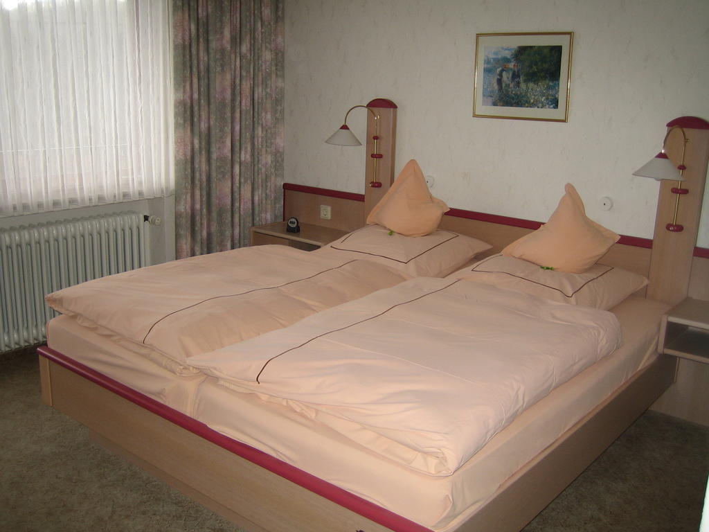 Landhotel Weinhaus Treis Weinähr 객실 사진