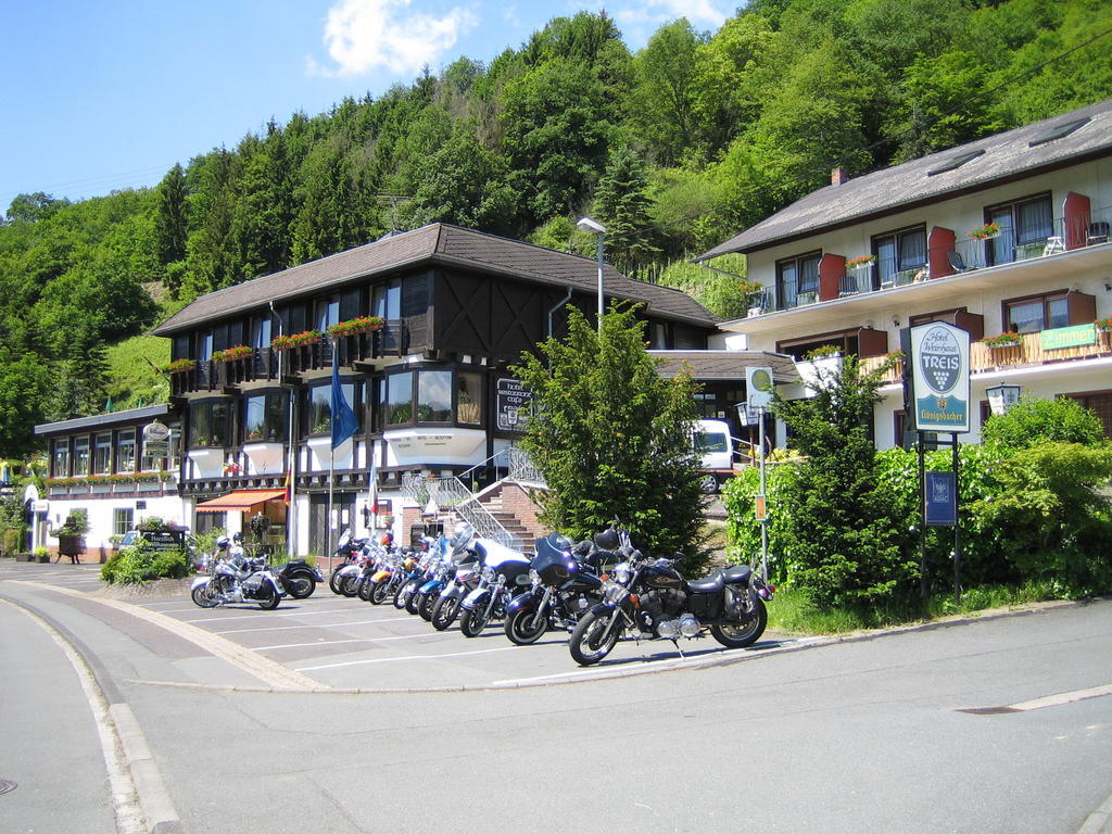 Landhotel Weinhaus Treis Weinähr 외부 사진