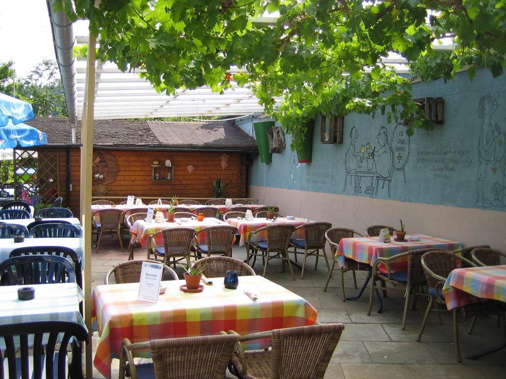 Landhotel Weinhaus Treis Weinähr 외부 사진