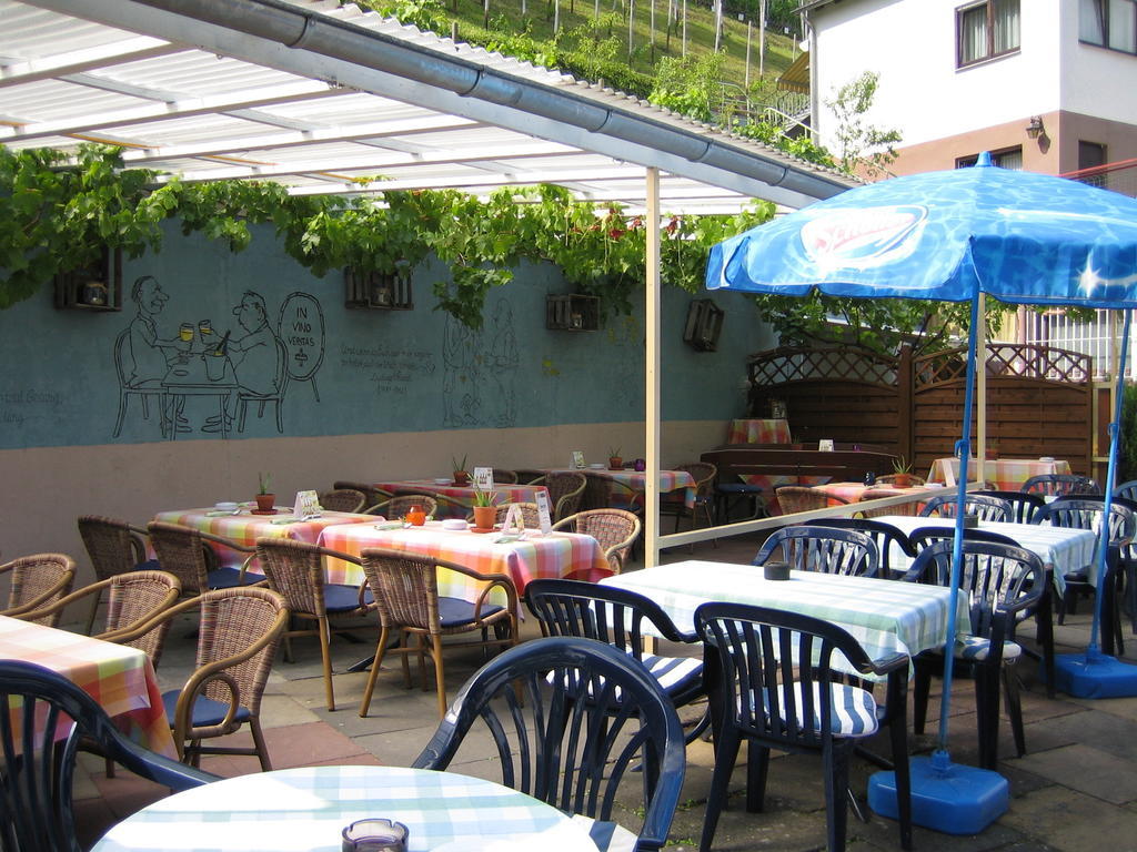 Landhotel Weinhaus Treis Weinähr 외부 사진
